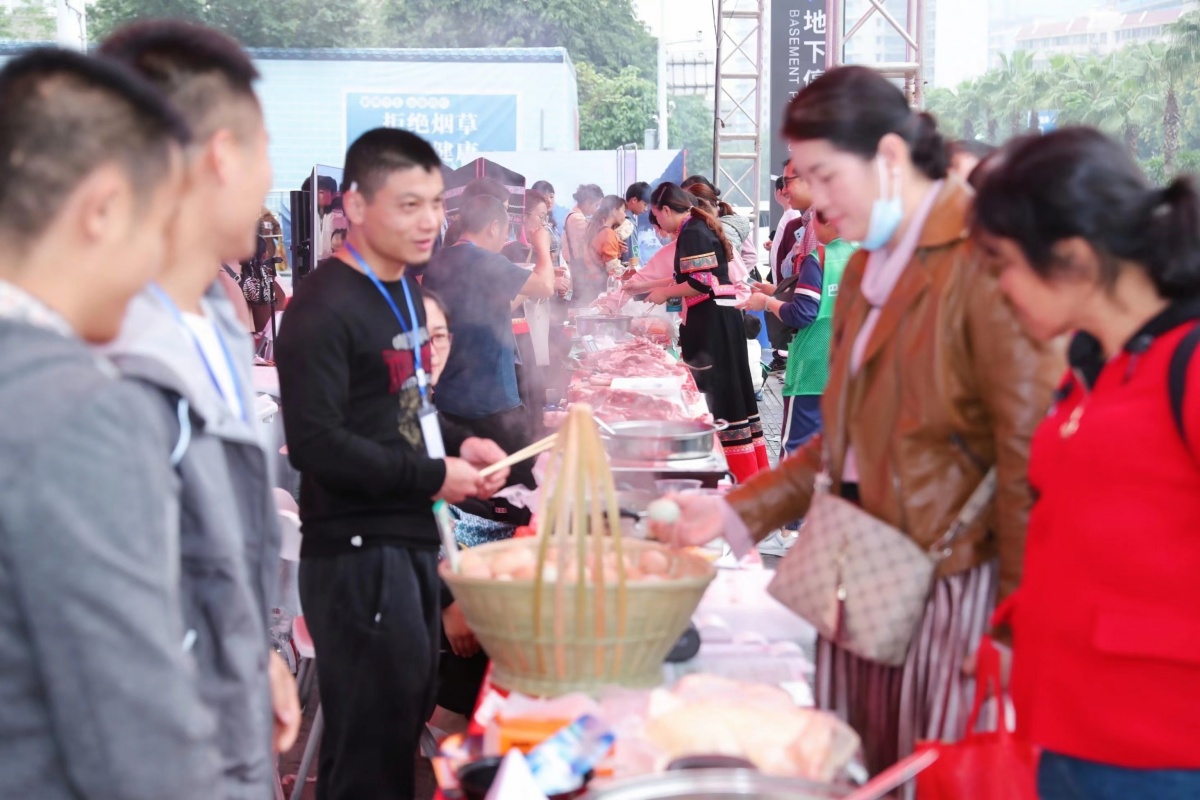 2023十县（市）域特色农产品展销会活动启动仪式在南宁举行，生活日用品同步亮相